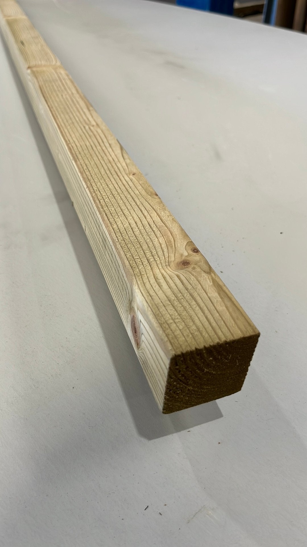 Geinpregneerde regel 45 x 45 nu €2,75 pm1, Ophalen of Verzenden, Zo goed als nieuw, 250 cm of meer, Balken