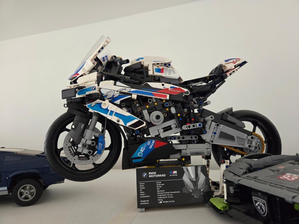 LEGO Technic 42130 BMW M 1000 RR motorfiets (gemonteerd), Ophalen, Gebruikt, Overige merken