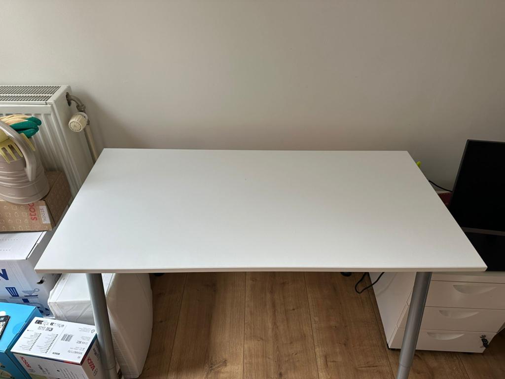 Wit IKEA bureau (120x60), Huis en Inrichting, Ophalen, 120 cm, Spaanplaat of MDF, In hoogte verstelbaar