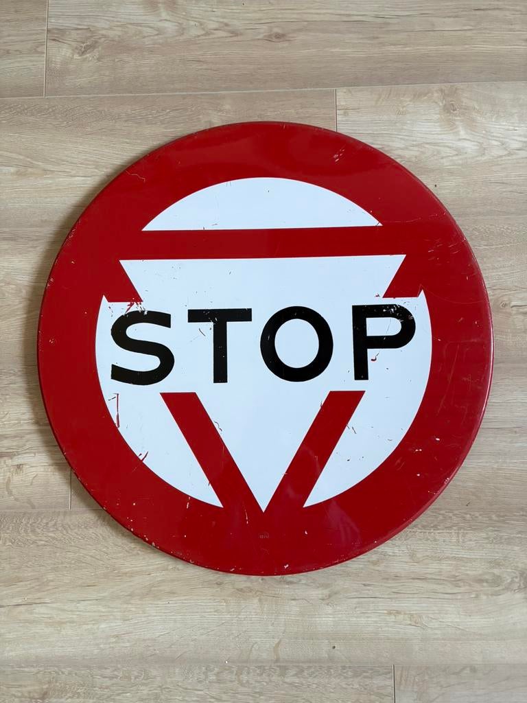 Oud verkeersbord STOP diameter 60 cm, Ophalen