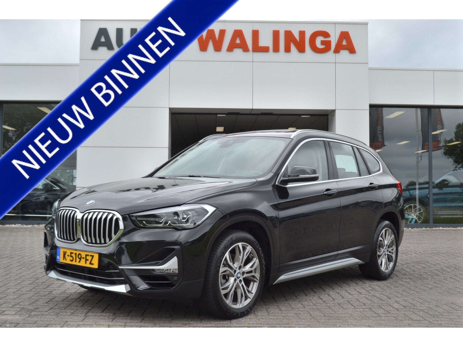 BMW X1 sDrive18i Panaramadak | Leer | Head up | Trekhaak 170, Auto's, Gebruikt, Euro 6, Zwart, Leder
