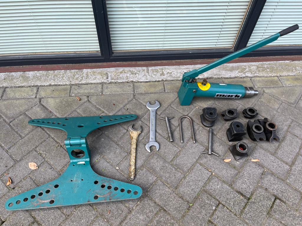 Mark pijpenbuiger hydraulisch/ gereedschap, Doe-het-zelf en Verbouw, Gereedschap | Handgereedschap, Ophalen, Zo goed als nieuw