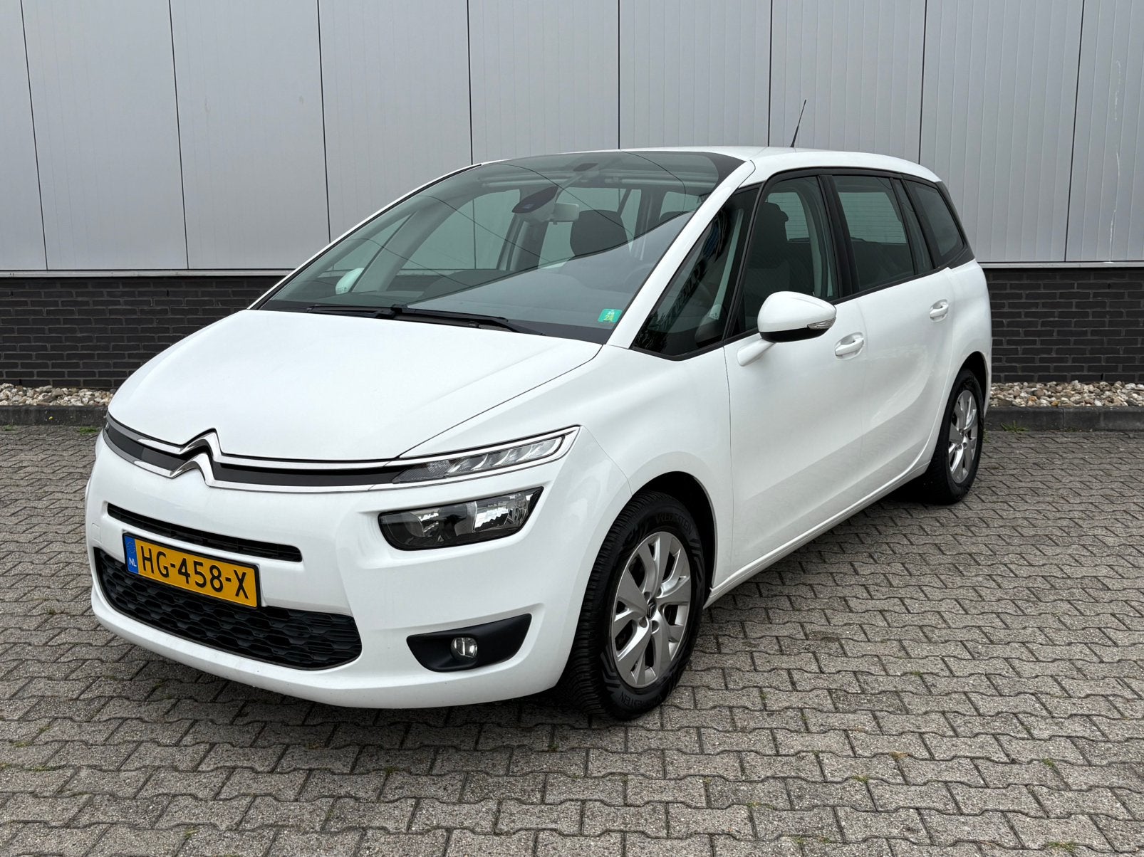 Citroën C4 Puretech 130pk S&S nieuw riem | 7 pers | airco|, Auto's, Voorwielaandrijving, 1199 cc, Overige bekleding, 7 stoelen