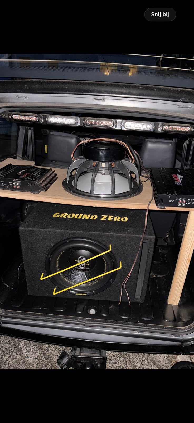 Ground zero subwoofer met versterker, Auto diversen, Ophalen of Verzenden, Zo goed als nieuw