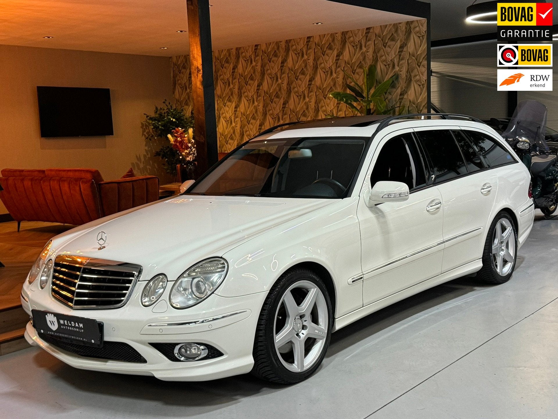 Mercedes-Benz E-klasse Estate E 550 AMG Avantgarde|Pano|Lede, Auto's, Automaat, Gebruikt, Wit, Leder