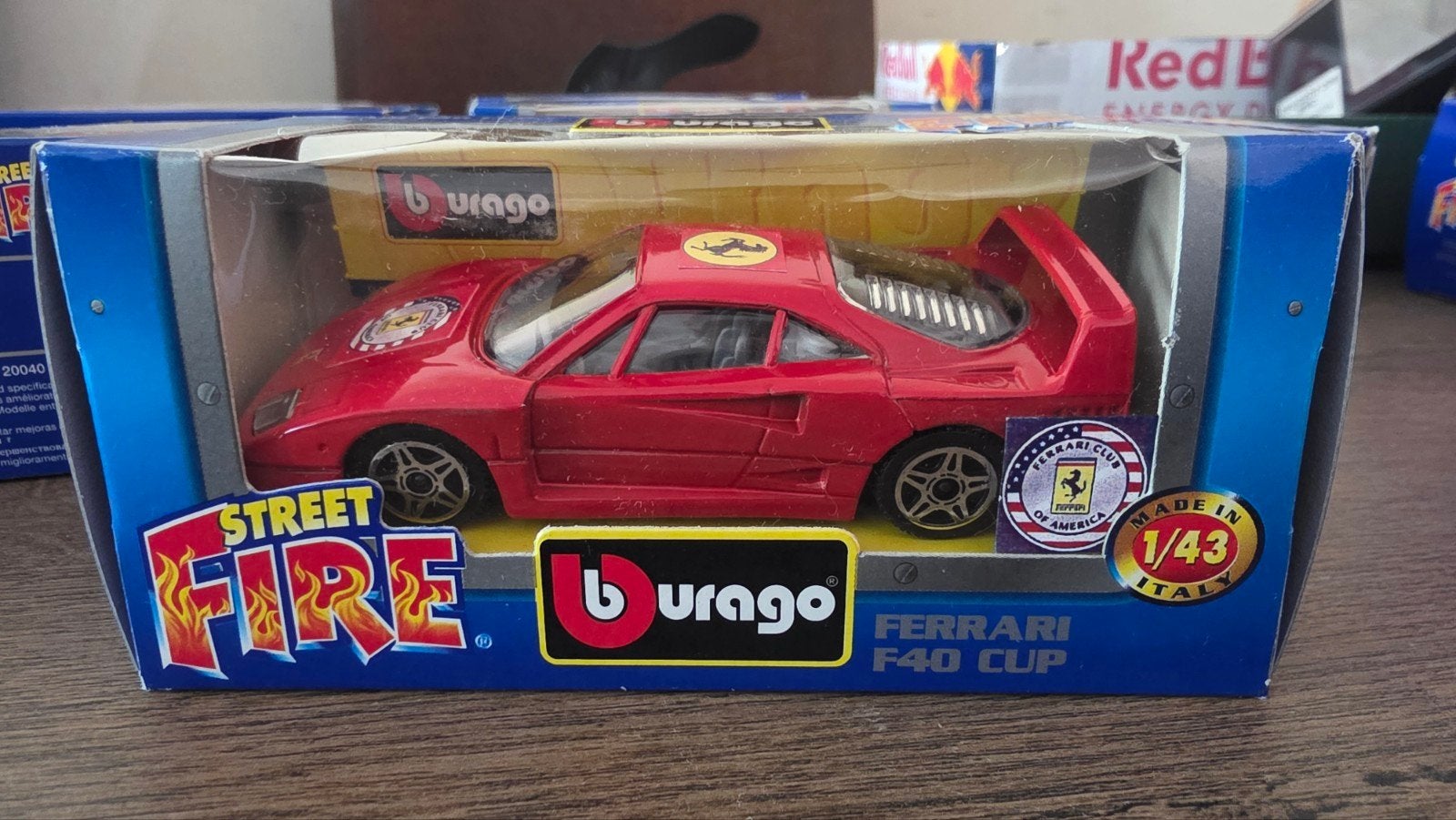 Zeldzame Bburago Ferrari F40 1:43 - Ferrari Club Amerika, Ophalen of Verzenden, Nieuw, Auto, Overige merken