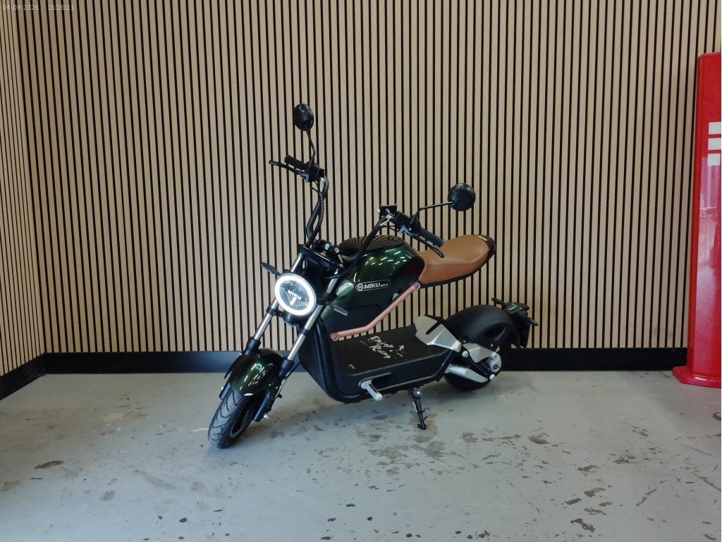 Sunra MIKU Max I EV I 60V 20 Ah Accu I Slechts 596 KM !, Maximaal 45 km/u, Elektrisch, Ophalen of Verzenden, Zo goed als nieuw