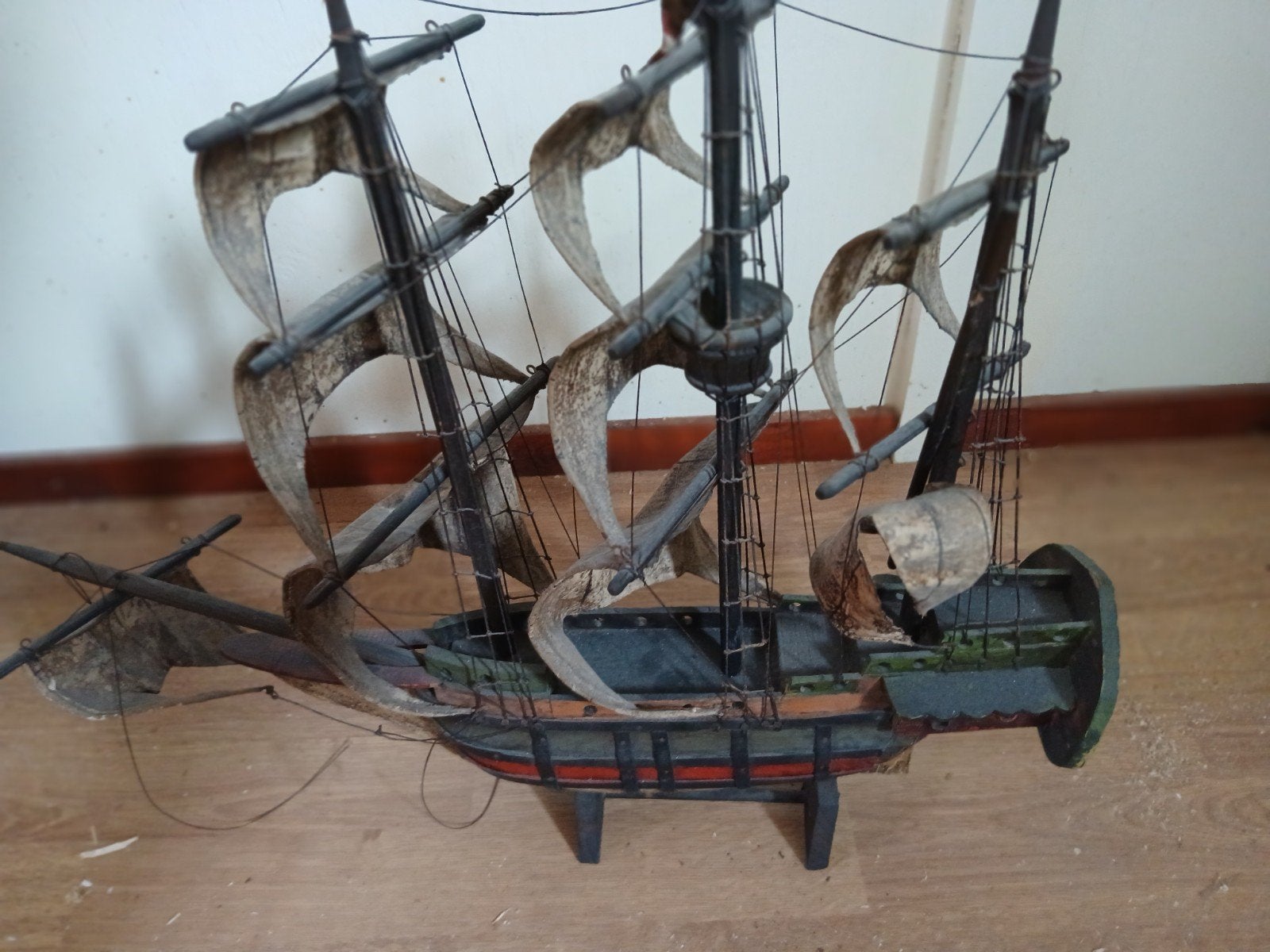 Decoratieve zeilboot van hout., Hobby en Vrije tijd, Ophalen