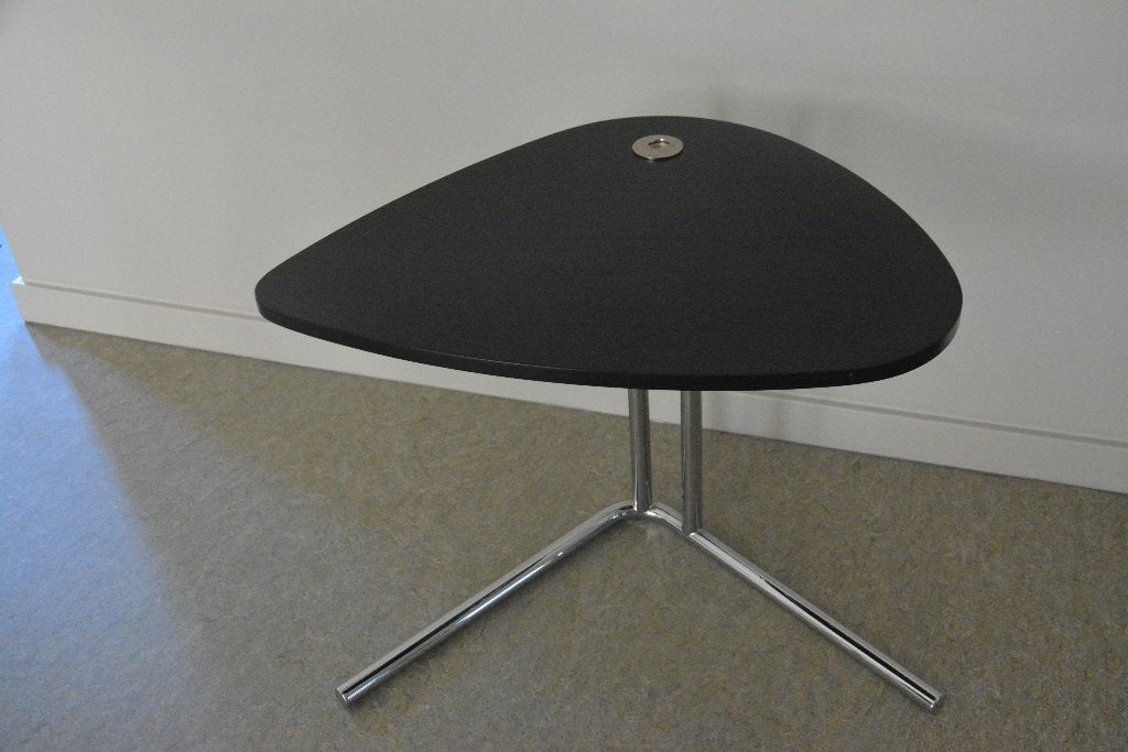 Design Tecta bijzettafeltje K22 Zwart, Minder dan 55 cm, Gebruikt, Ophalen, 45 tot 60 cm