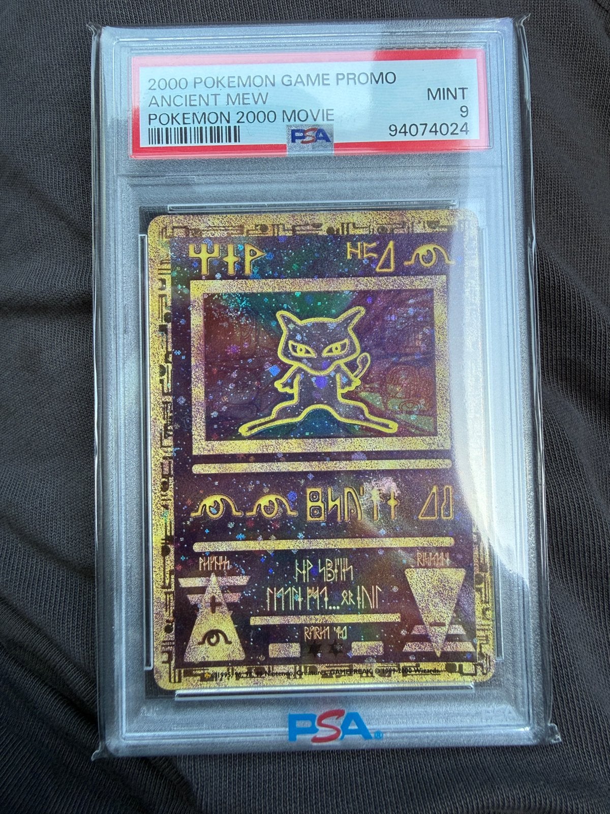 Ancient Mew engelse PSA 9 slab met holo swirl, Hobby en Vrije tijd, Verzamelkaartspellen | Pokémon, Ophalen of Verzenden, Zo goed als nieuw