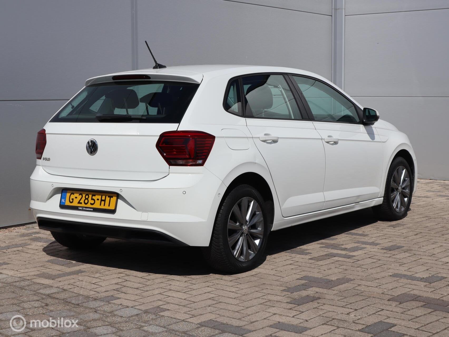Volkswagen Polo 1.0 TSI Highline Beats CarPlay PDC Clima ACC, Voorwielaandrijving, Dealer onderhouden, Stof, Gebruikt