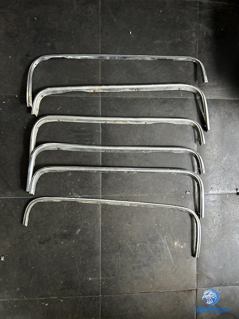 Cadillac DeVille Fleetwood Brougham fender skirt + chrome de, Gebruikt, -, -, Ophalen of Verzenden