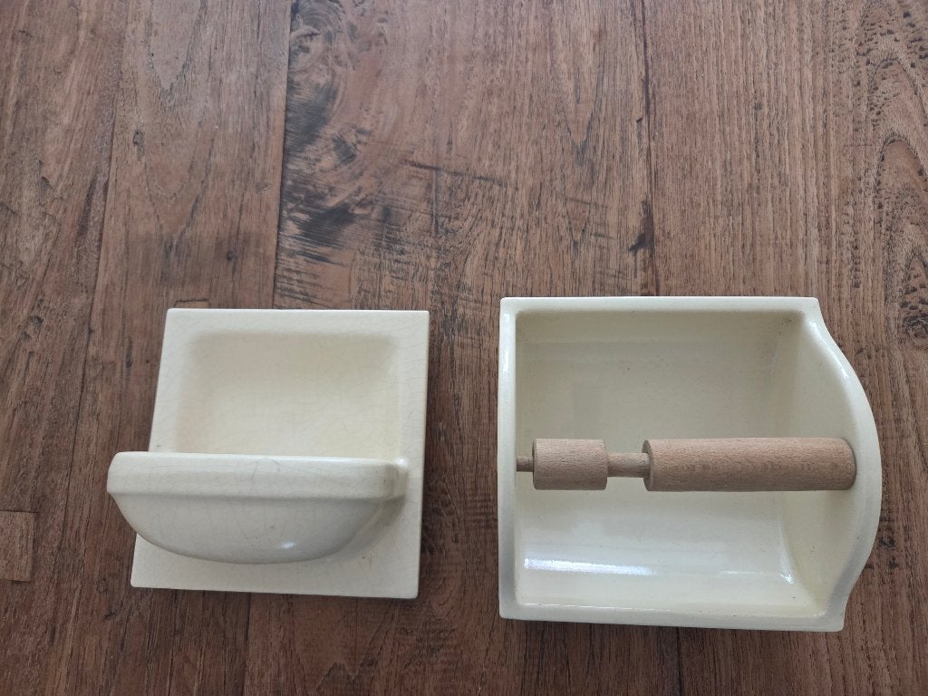 Oud zeepbakje en toiletrolhouder voor inbouw, keramiek, Ophalen