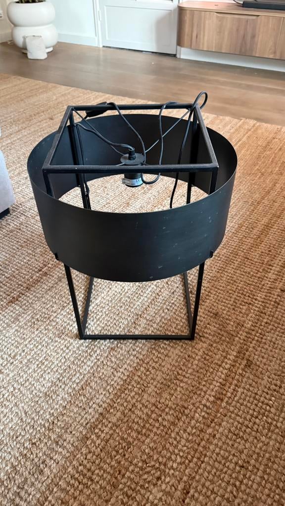 Te koop: 2x Moderne Lampen - Aluminium/Staal (lichtgewicht), Huis en Inrichting, Lampen | Lampenkappen, Ophalen, Zo goed als nieuw