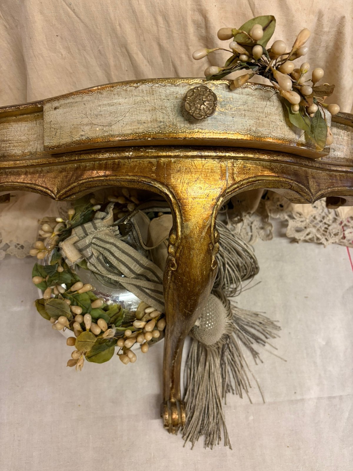 Florentijnse Console brocante, Ophalen