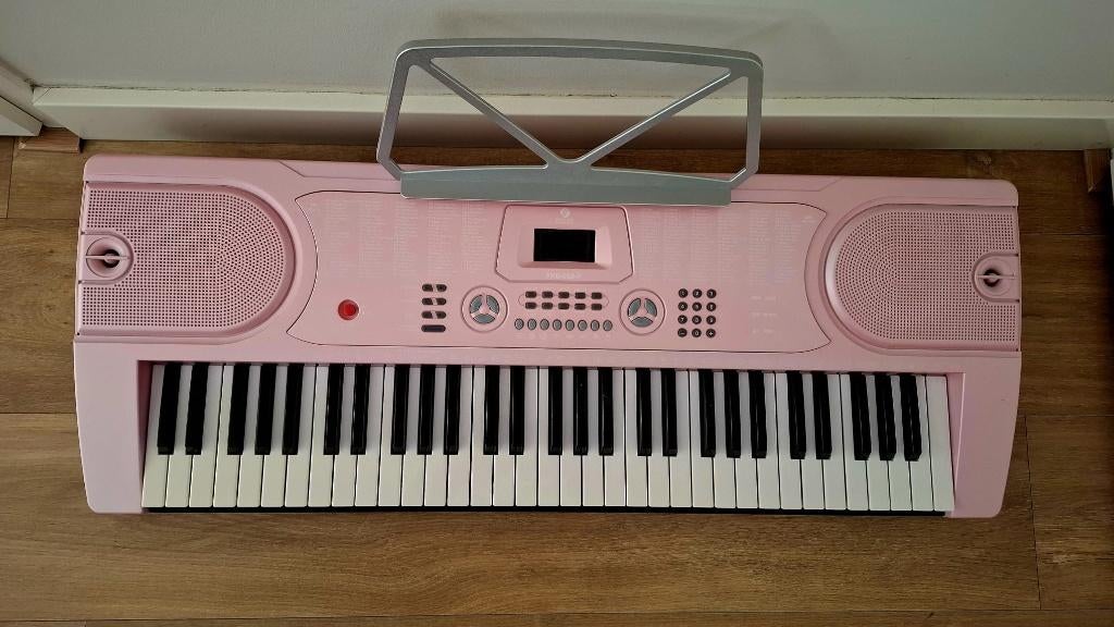 Scherp geprijsd starters keyboard met 61 toetsen!, 61 toetsen, Zo goed als nieuw, Aanslaggevoelig, Ophalen