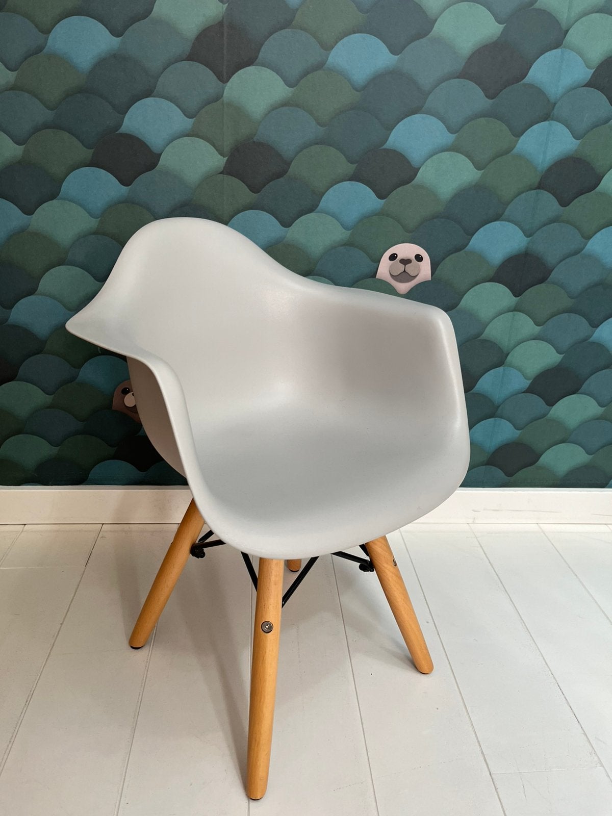 Zgan Charles Eames style, Kinderstoel DAW Junior grijs, Ophalen, Zo goed als nieuw, Stoel(en)