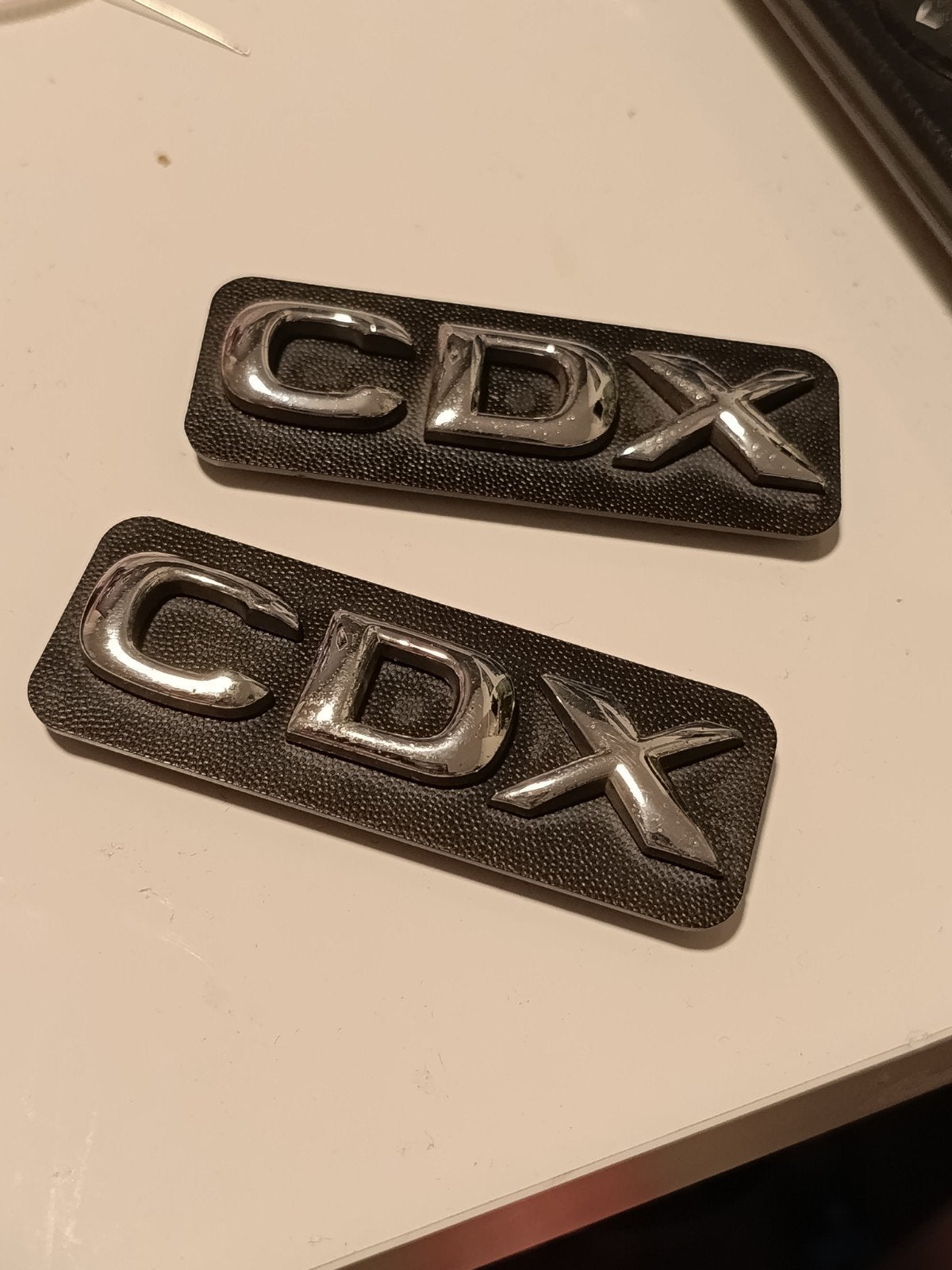 Opel Vectra B Calibra Astra Omega CDX Emblemen, Ophalen of Verzenden, Voor, Opel, Motorkap