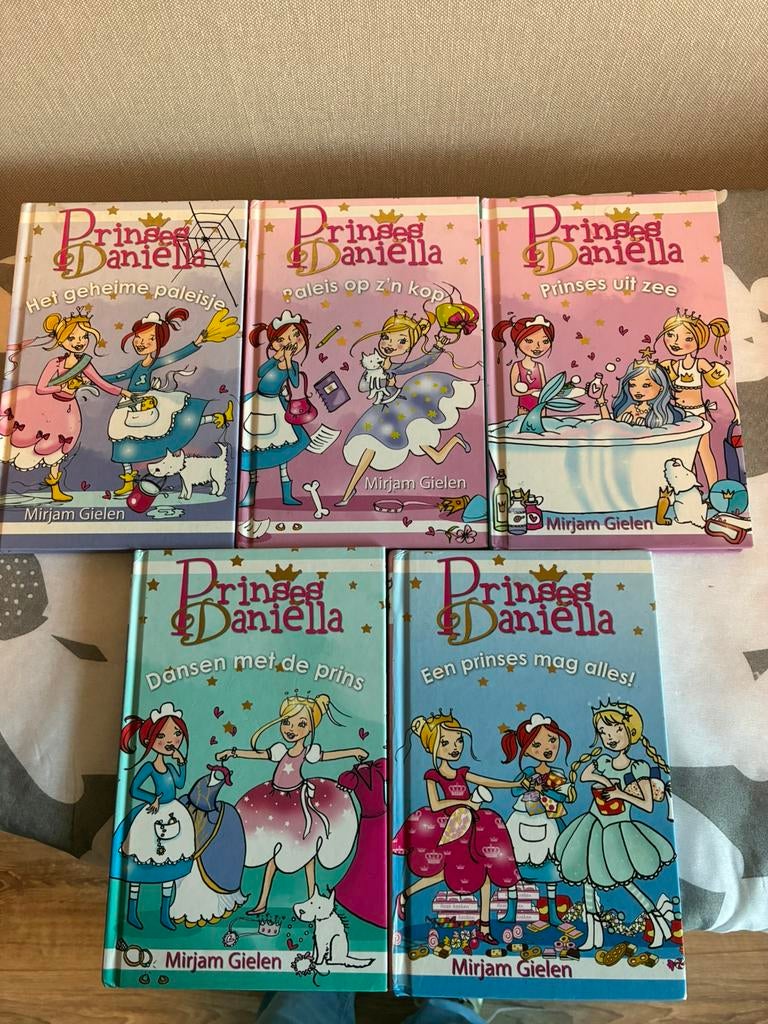 Prinses Daniella boeken, Ophalen of Verzenden, Gelezen, Fictie