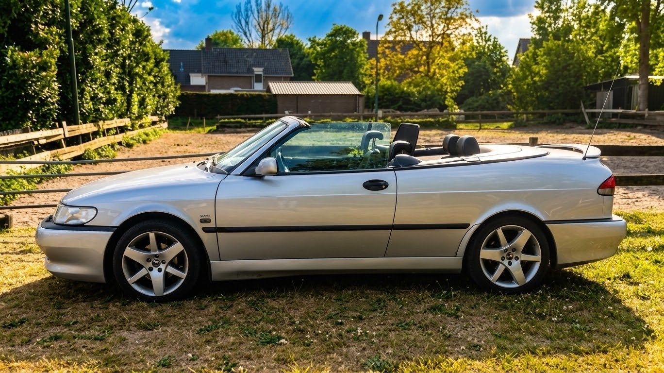 Saab 9-3 2.0 Turbo Aero cabrio aut. 2002, Auto's, Zwart, 4 cilinders, Cabriolet, Particulier