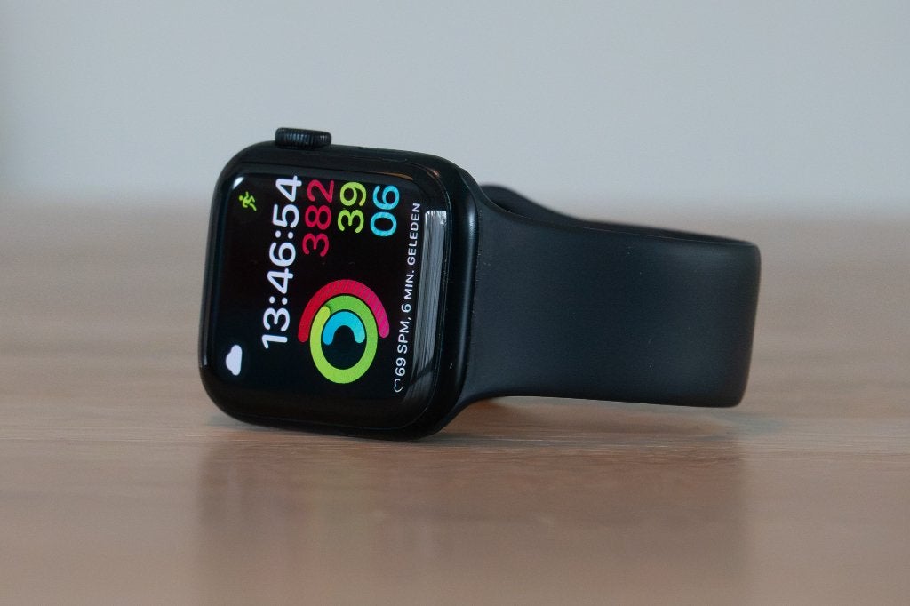 Apple Watch SE 2 - Zwart - 44mm - Zeer nette staat, Zwart, IOS, Ophalen of Verzenden, Zo goed als nieuw