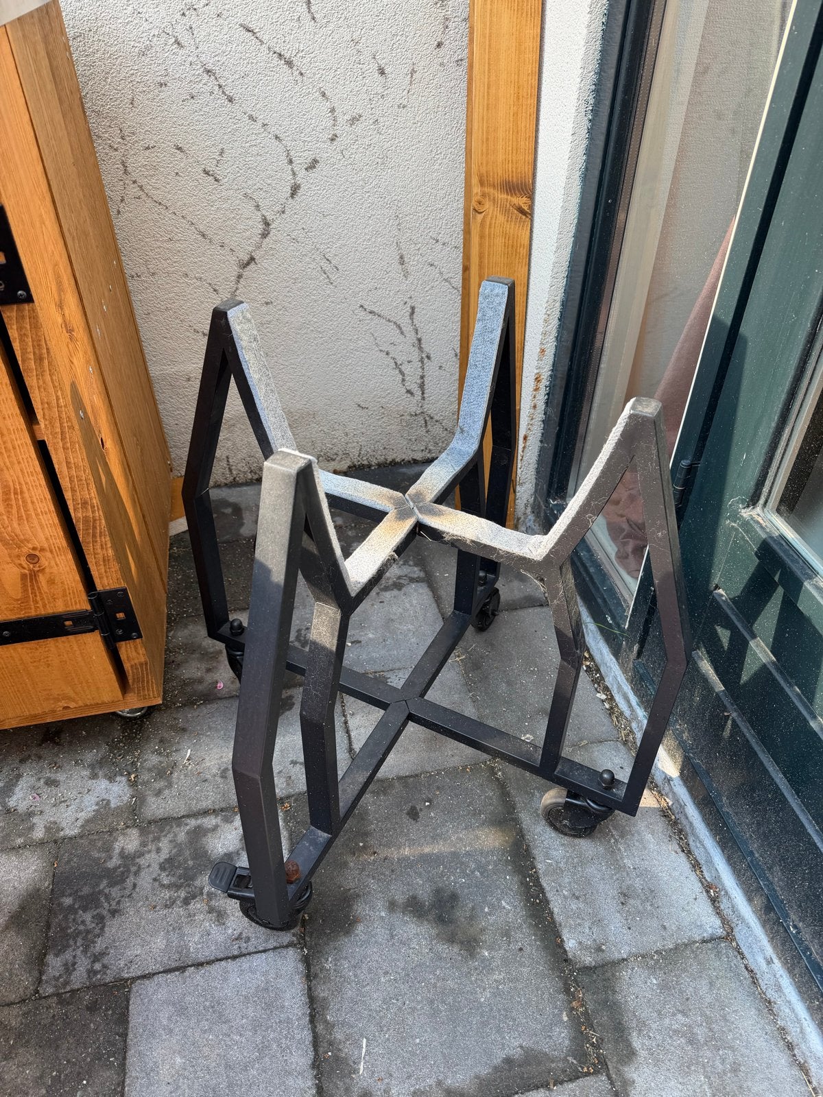 Kamado onderstel met wielen - 18cm breed, Ophalen, Gebruikt