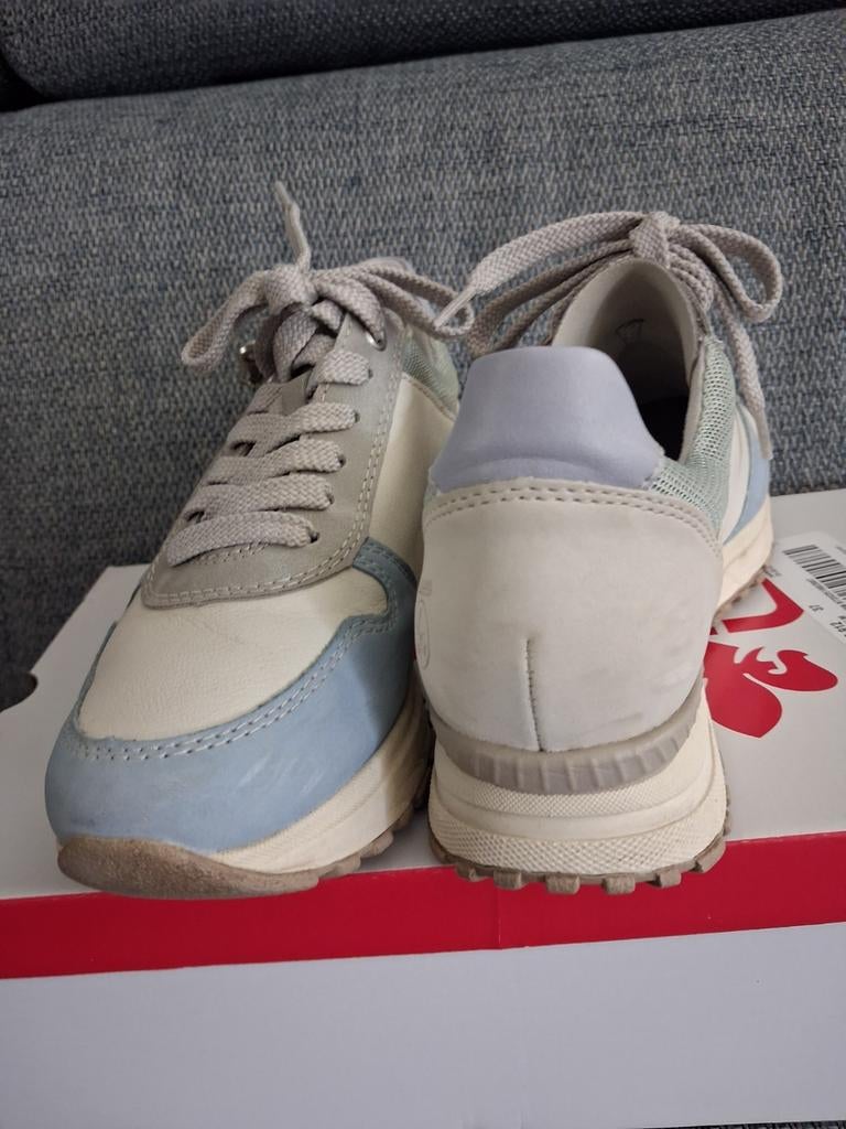 Te koop mooie sneakers, Ophalen of Verzenden, Zo goed als nieuw, Sneakers of Gympen