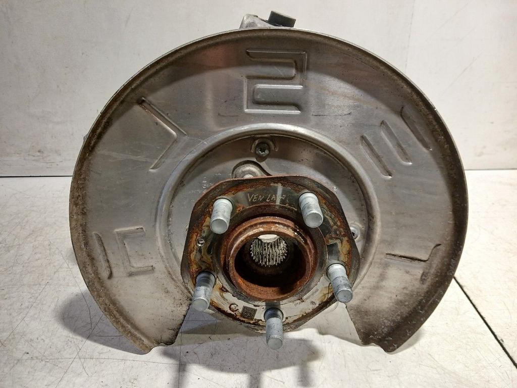 Wielnaaf links achter Tesla Model 3, Onderdelen@venauto.nl, Van der Ven Autorecycling B.V., Gebruikt, Ettenseweg 76, 4706 PB Roosendaal, The Netherlands