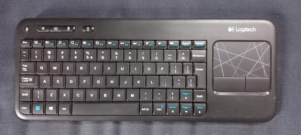 Logitech Wireless keyboard met Mousepad, Computers en Software, Ophalen, Zo goed als nieuw