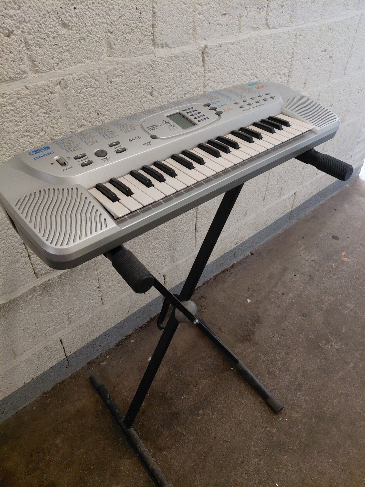 Casio SA-75 Keyboard,zonder stekker incl standaard, Ophalen, Gebruikt, Overige aantallen, Casio