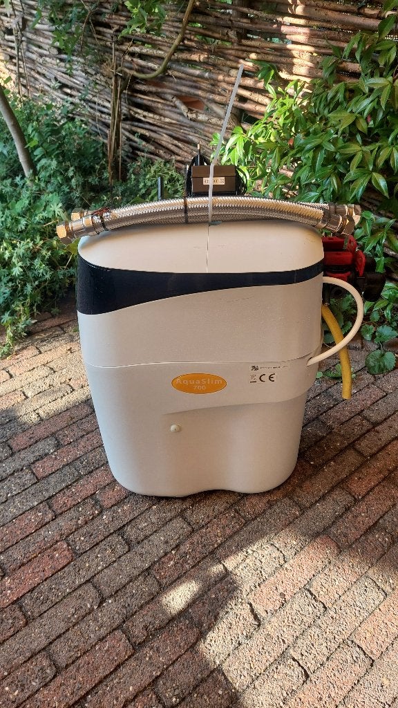 Aquaslim 700 waterontharder+zouttabletten, Ophalen, Gebruikt, Waterontharder met zout