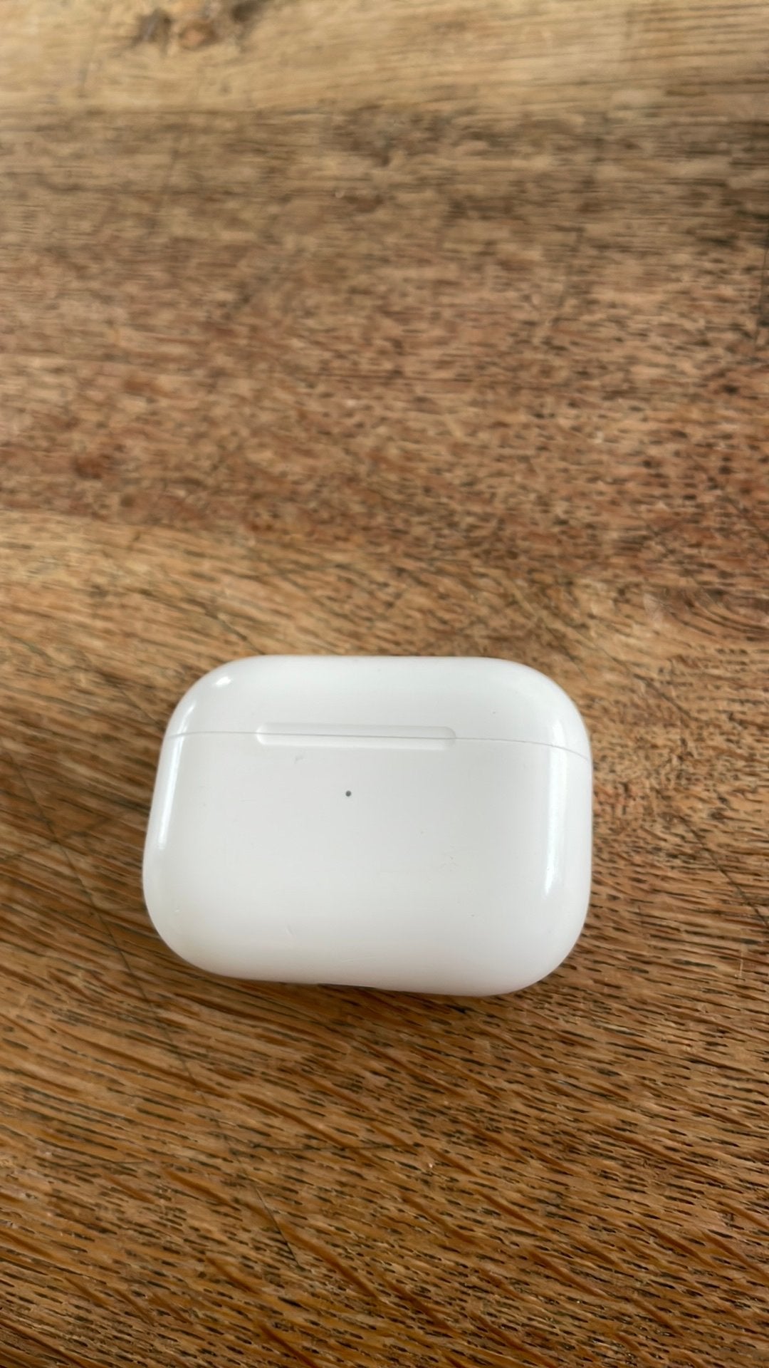 Airpods pro doosje (zonder oortjes), Ophalen, Zo goed als nieuw