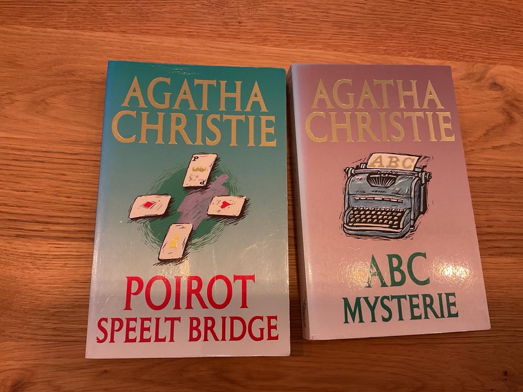 Agatha Christie: Poirot Speelt Bridge & ABC Mysterie, Ophalen of Verzenden, Zo goed als nieuw