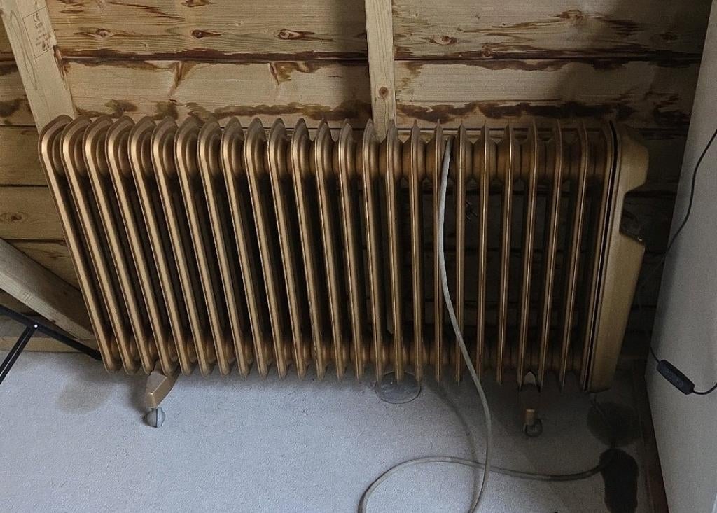 Krachtige Dimplex Oliegevulde Radiator - Goudkleurig, Doe-het-zelf en Verbouw, Verwarming en Radiatoren, Ophalen, 30 tot 80 cm