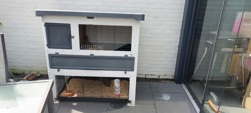 Kunststof konijnenhok incl. toebehoren, Dieren en Toebehoren, Knaagdieren en Konijnen | Hokken en Kooien, Ophalen, 110 cm of meer