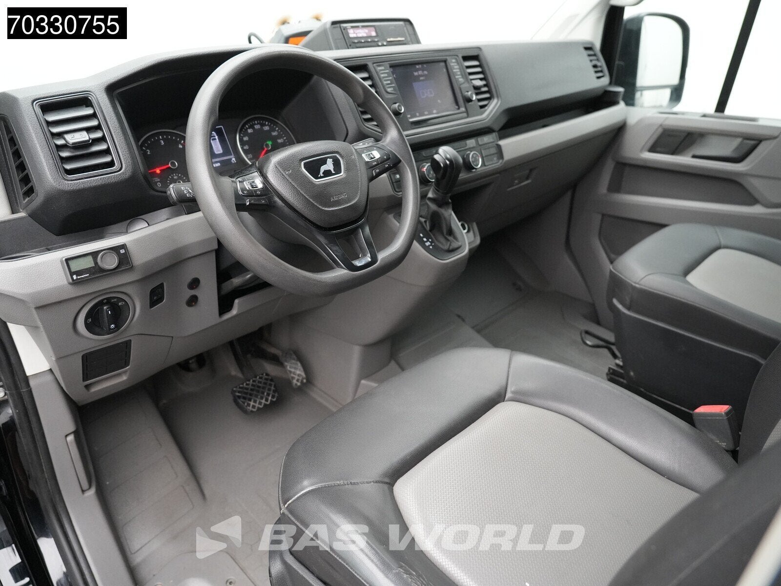 MAN TGE 5.180 Automaat Dubbellucht L3H3 Trekhaak Navi Airco, Auto's, Bestelauto's, Automaat, Gebruikt, Euro 6, 4 cilinders