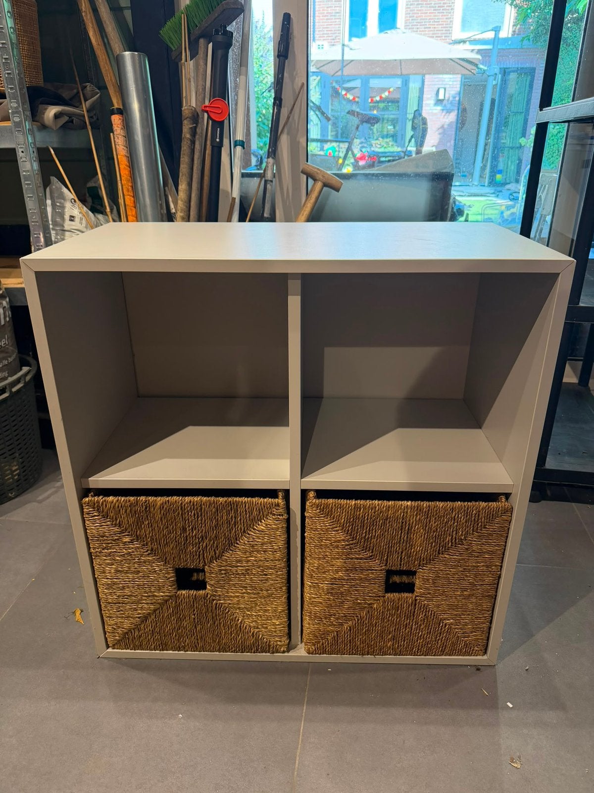Kallax kastje ikea met 2 ikea manden., Ophalen, Zo goed als nieuw