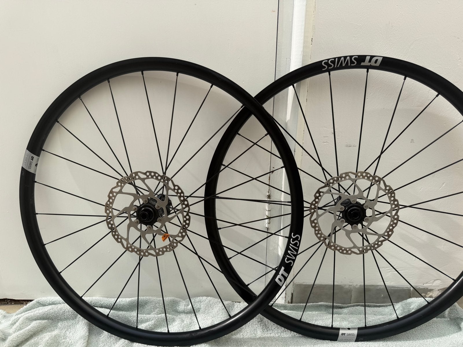 DT Swiss G 1800 Spline 25 Wielset - Zo goed als nieuw, Ophalen, Zo goed als nieuw, Gravelbike, Wiel