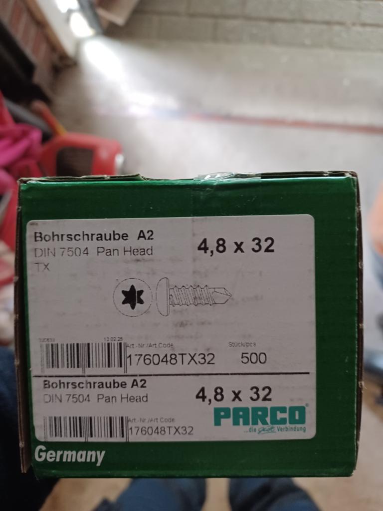 Nieuwe doos zelfborende schroeven 4,8 x 32 mm (500 stuks), Schroeven, Nieuw, Ophalen of Verzenden, Minder dan 50 mm