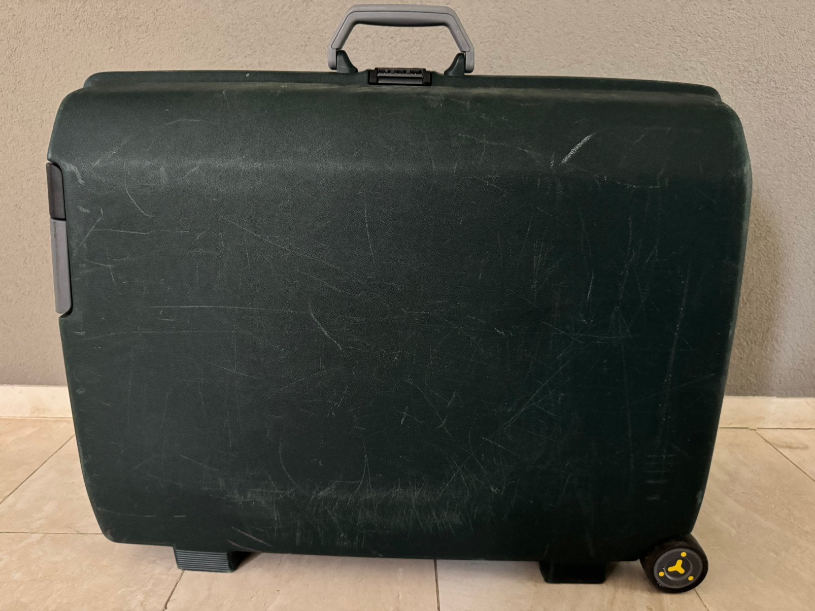 Samsonite reiskoffer. Donkergroen. In prima staat., Ophalen, Hard kunststof, Zo goed als nieuw, 70 cm of meer