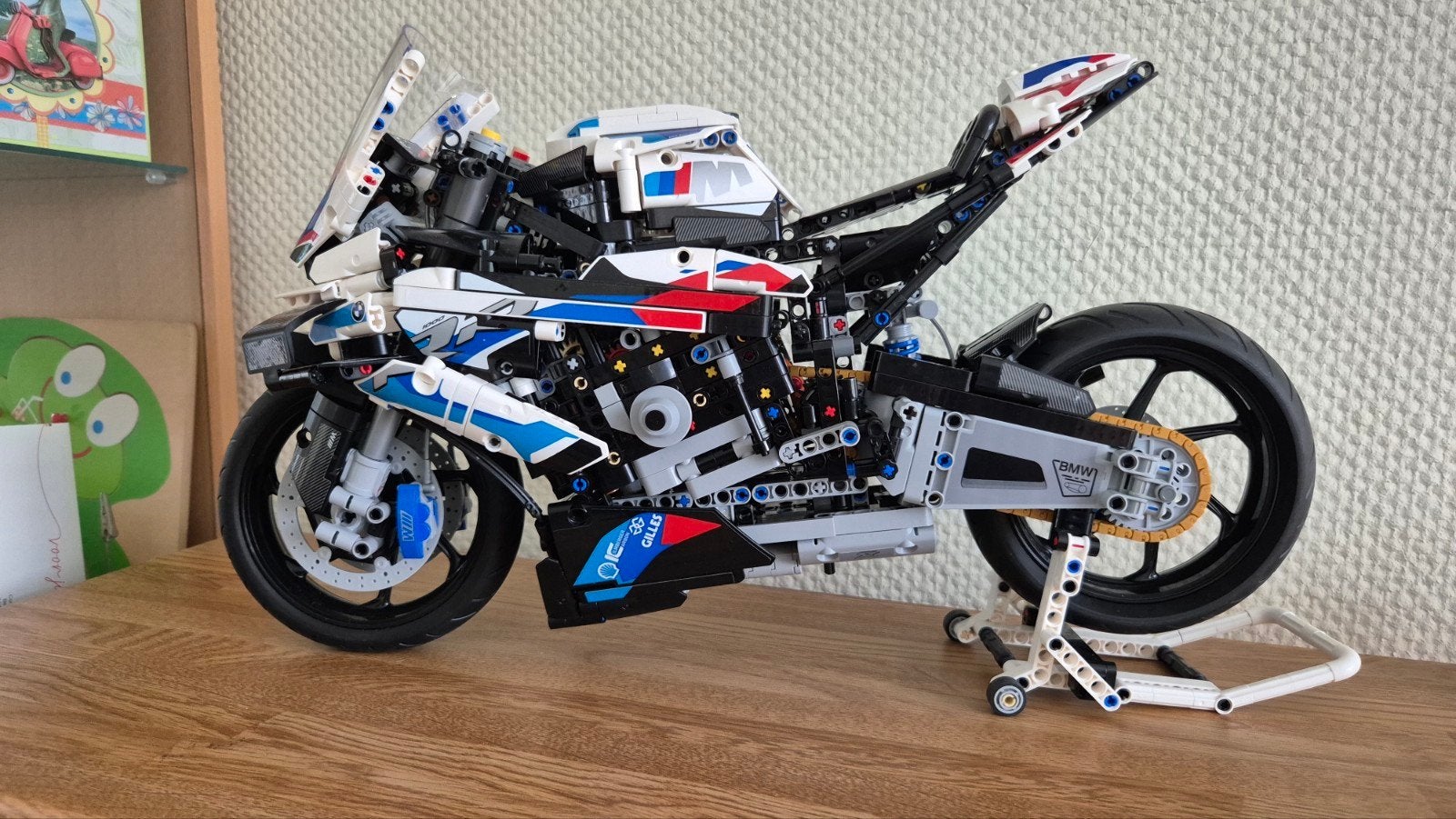 Lego BMW M 1000RR  E 140.