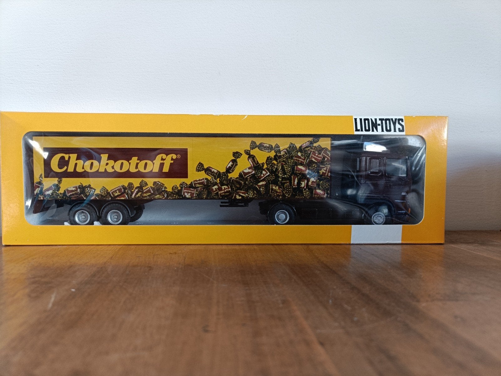 Lion-toys Chokotoff truck, Ophalen of Verzenden, Zo goed als nieuw, Bus of Vrachtwagen, Lion Toys