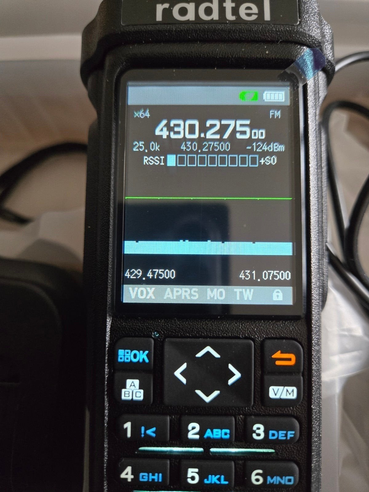 Nieuwe Radtel RT-950 Pro in doos,programeerkabel,bureaulader, Telecommunicatie, Portofoons en Walkie-talkies, Ophalen, Nieuw