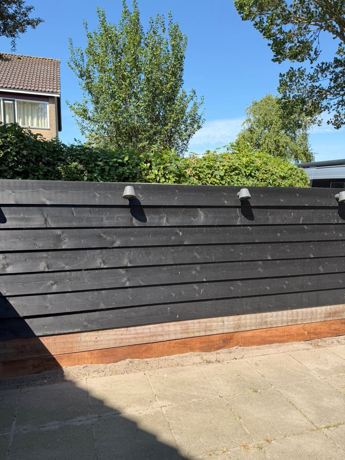 Mooie zwarte rabatdelen 14/28×195, Ophalen, Zo goed als nieuw, Hout, Minder dan 3 meter