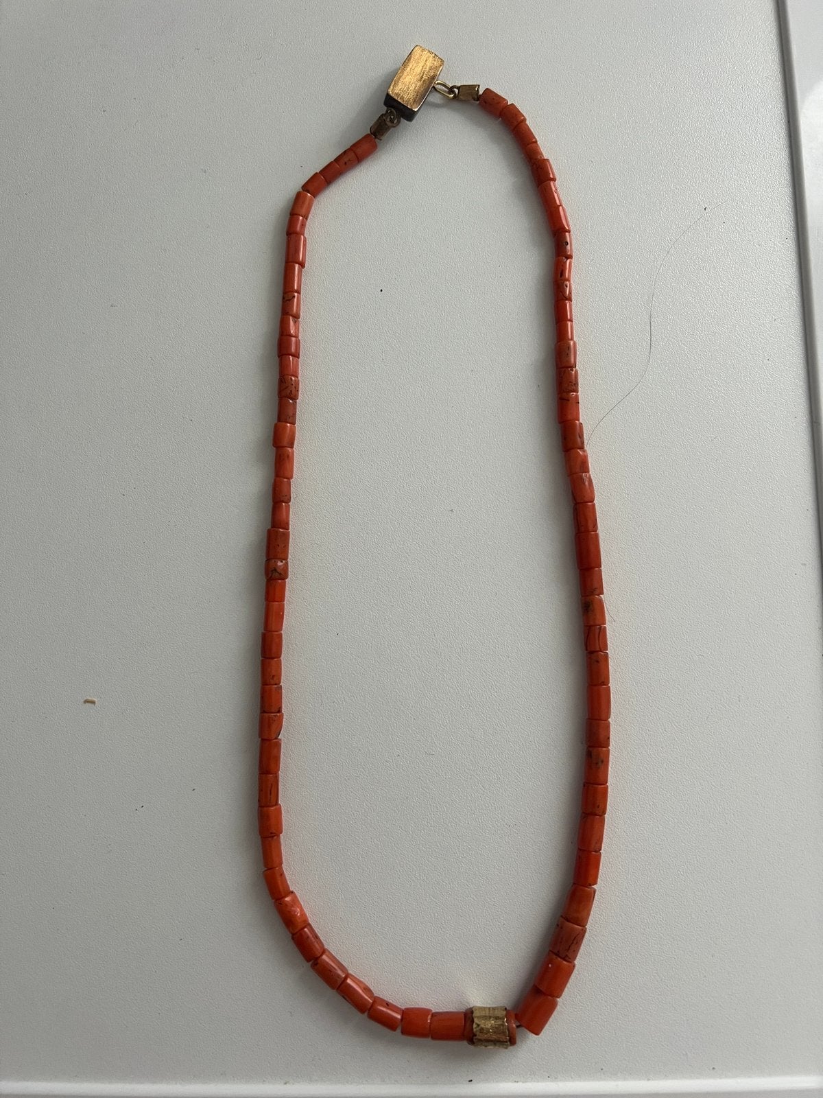 Antieke bloedkoraal ketting met gouden slot 585, Sieraden, Tassen en Uiterlijk, Kettingen, Ophalen of Verzenden, Gebruikt, Rood
