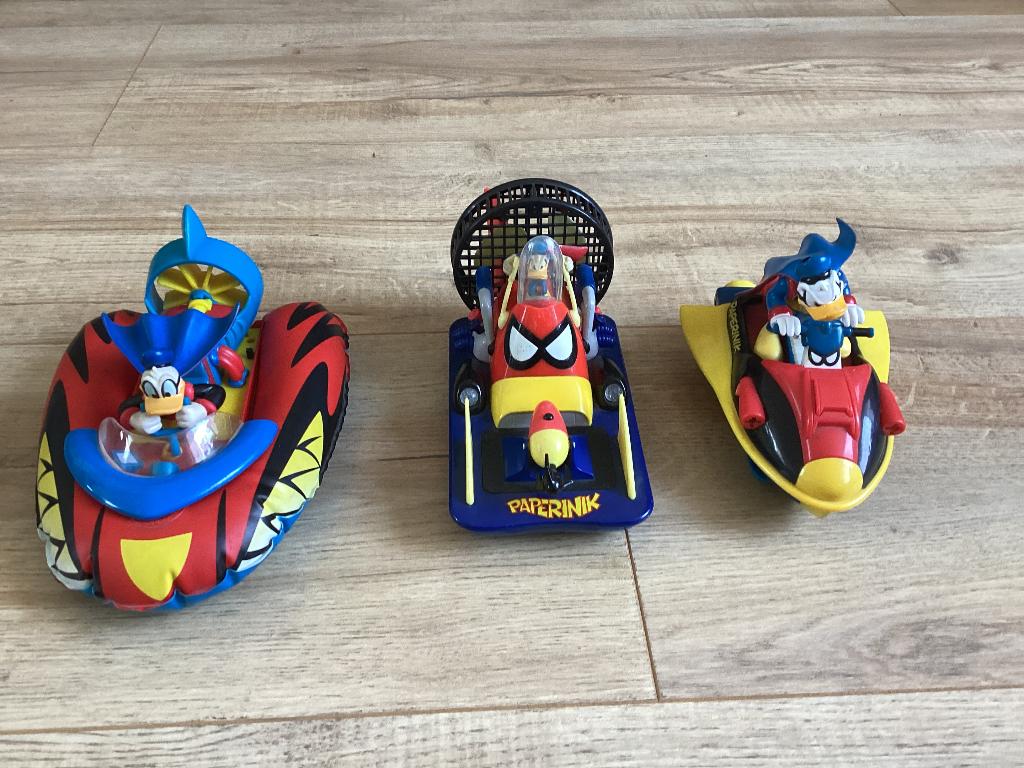 Disney verzamelobjecten watervoertuigen, Ophalen of Verzenden, Overige figuren, Zo goed als nieuw, Beeldje of Figuurtje