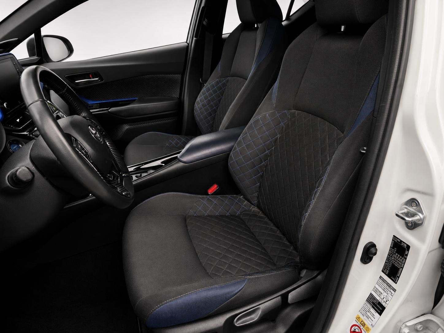 Toyota C-HR 2.0 Hybrid SPORT |Side skirts|Sportstoelen|Parel, Auto's, Toyota, Stof, Euro 6, 4 cilinders, Met garantie (alle)
