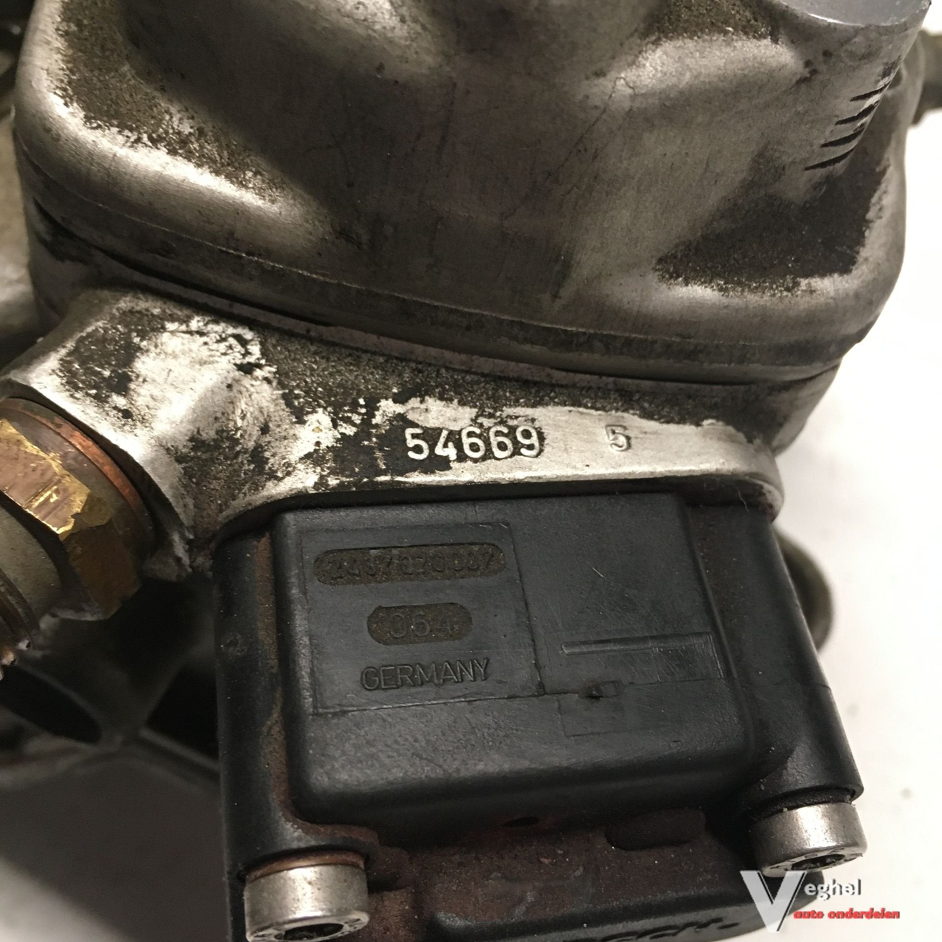 Mercedes W124  Spinnekop  Bosch 0438 121 043, Auto-onderdelen, Gebruikt, -, -, Ophalen of Verzenden