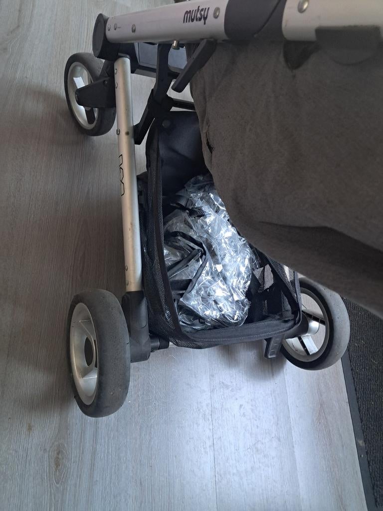 Mutsy nexo kinderwagen, Ophalen, Mutsy