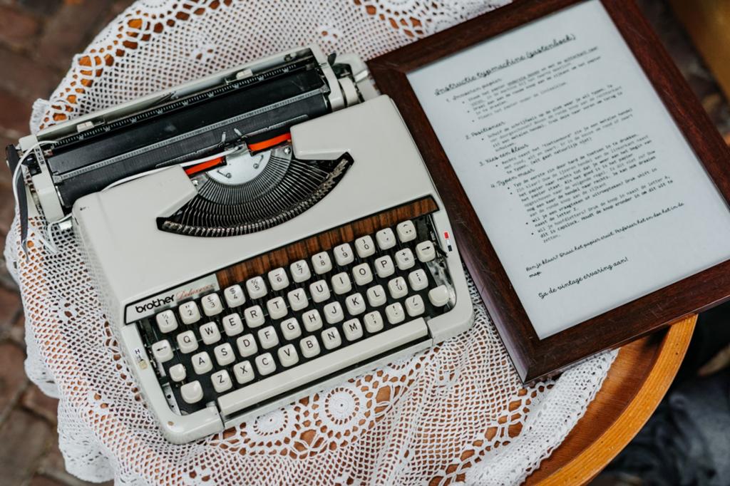Vintage typemachine - werkend, Ophalen, Gebruikt